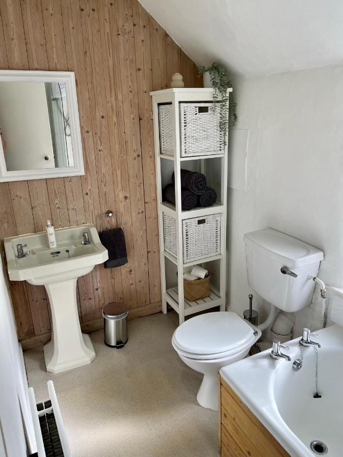 Cottage, Hot Tub Holiday home Shottery
